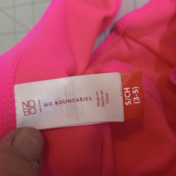 Pink bikini 👙 - Picture 7 of 8